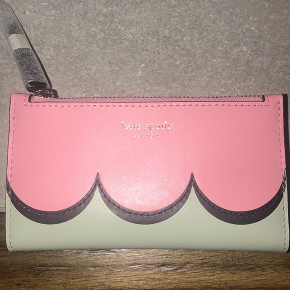 kate spade Handbags - NWT Kate Spade wallet!